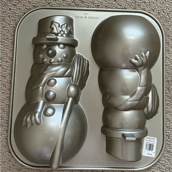 NWT Williams-Sonoma 3-D Snowman Cake Pan by Nordic Ware Holiday Baking Mold USA - Picture 2 of 6